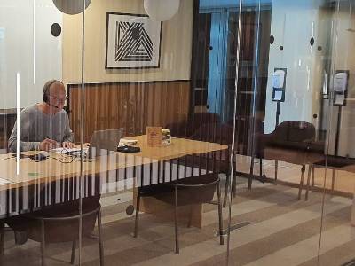 A Kick-Start online session in mid-delivery